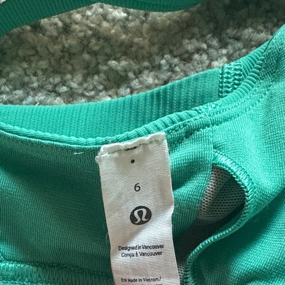 Lululemon Athletica Vibrant Green Ribbed Energy Longline Sports Bra - Picture 4 of 5